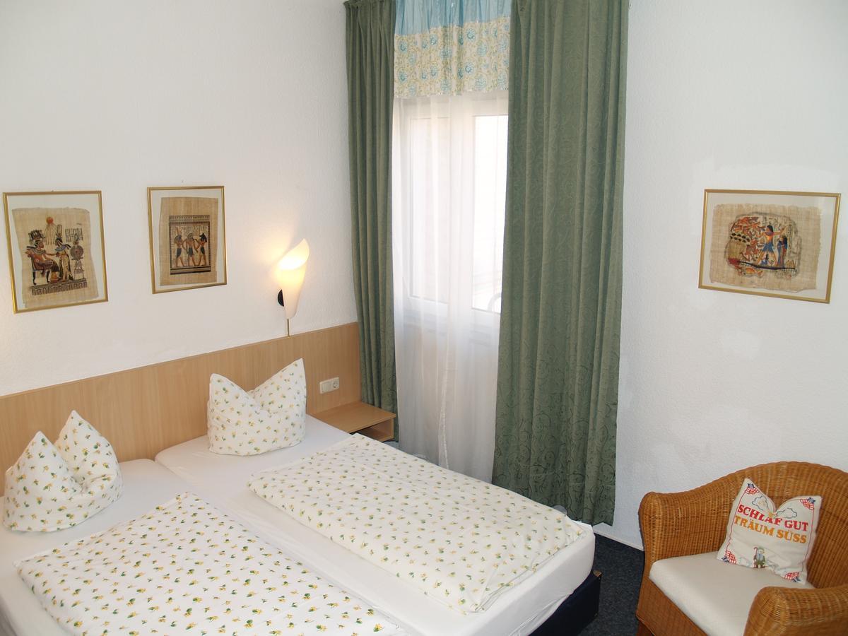 Hotel Goldenes Fass Würzburg Esterno foto